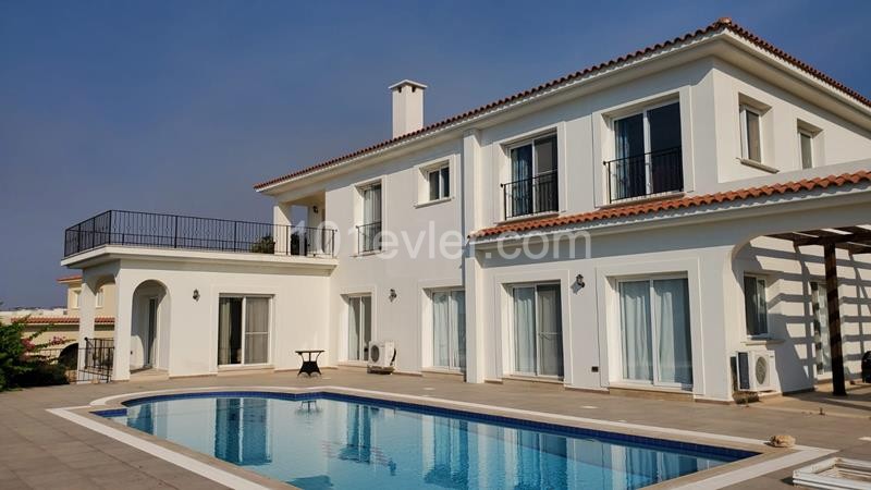 5 Bedroom Villa for sale 270 m² in Esentepe, Girne, North Cyprus